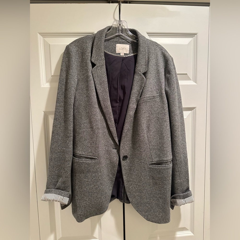 Ann Taylor Loft Size 14 gray blazer (soft)